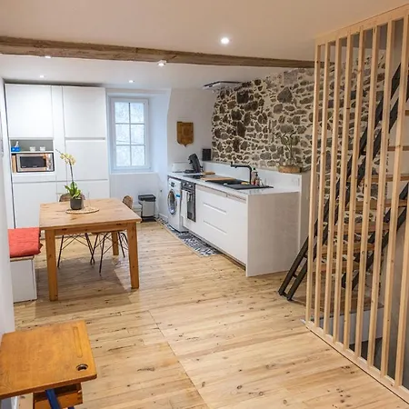 Maison De A La Montagne 別荘